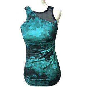 Lululemon Woman Meshed Up Workout Tank Sports Bra